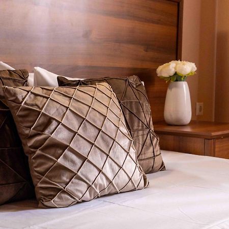 Karyon Apartments Kariófiton エクステリア 写真