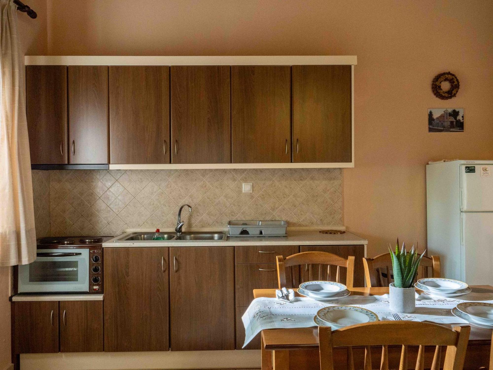 Karyon Apartments Kariófiton エクステリア 写真
