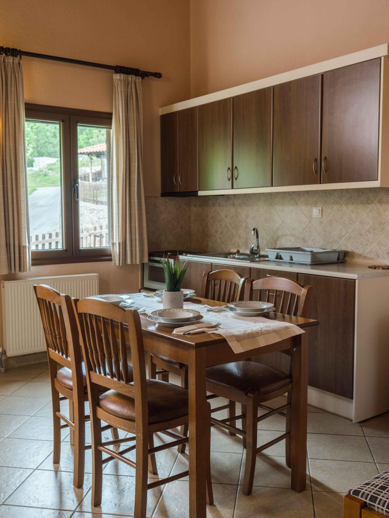 Karyon Apartments Kariófiton エクステリア 写真