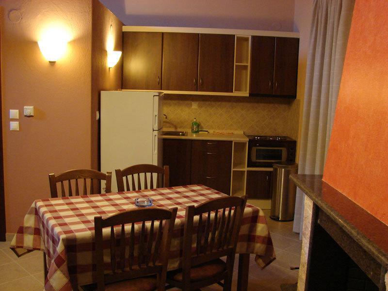 Karyon Apartments Kariófiton エクステリア 写真
